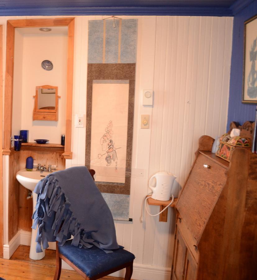 مبيت وإفطار Sainte-Famille Gite Au Toit Bleu الغرفة الصورة